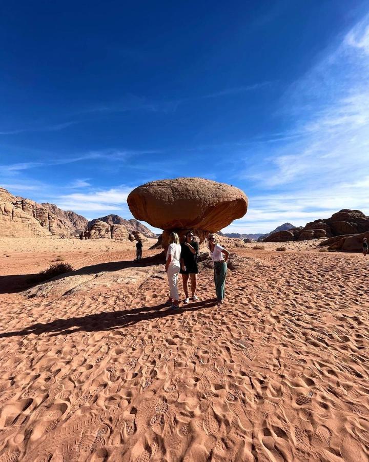 Wadi Rum Camels Camp Exterior photo
